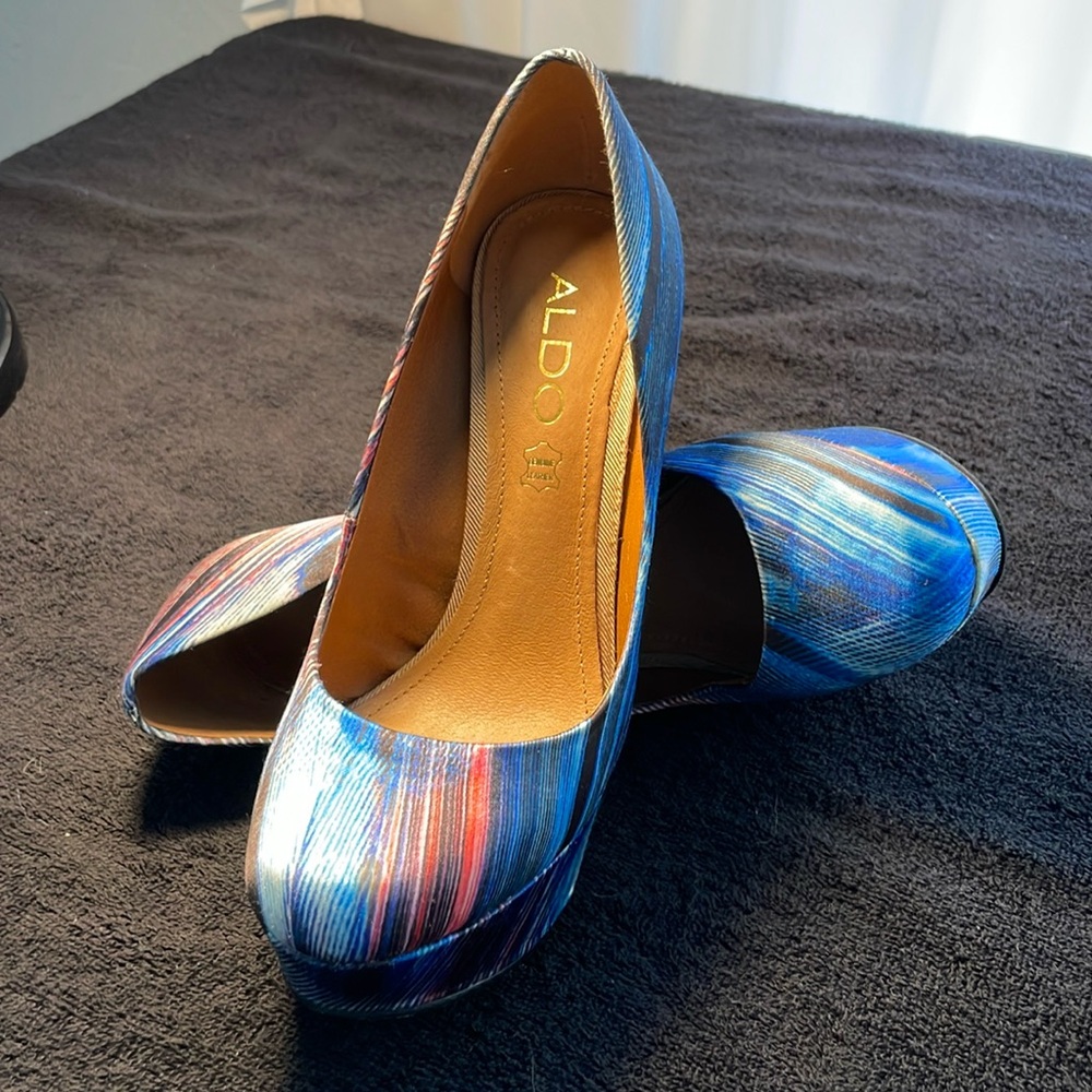 Aldo platform Stiletto Blue multicolor satin